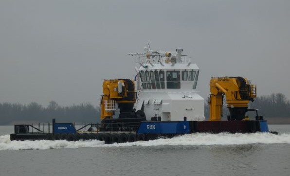 YN 571833
